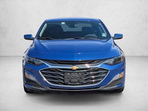 Used 2023 Chevrolet Malibu LT FWD image 2