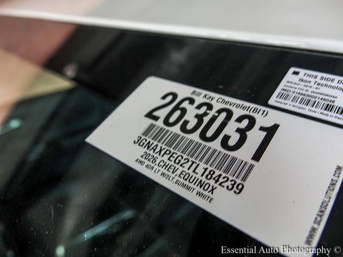 New 2026 Chevrolet Equinox LT w/ Convenience Package II image 23