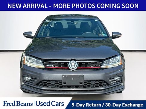 Used 2017 Volkswagen Jetta GLI FWD image 2