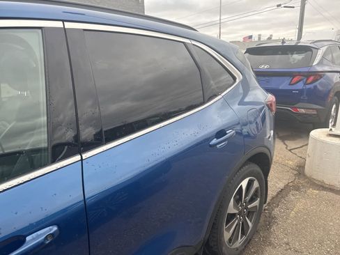 Used 2023 Ford Escape Platinum w/ Premium Technology Package image 22