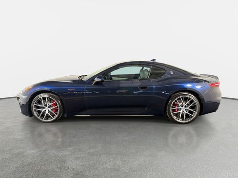Used 2024 Maserati GranTurismo Trofeo AWD/4WD image 6