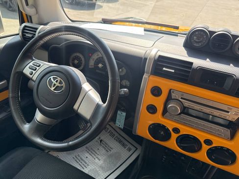 Used 2008 Toyota FJ Cruiser 4WD image 22