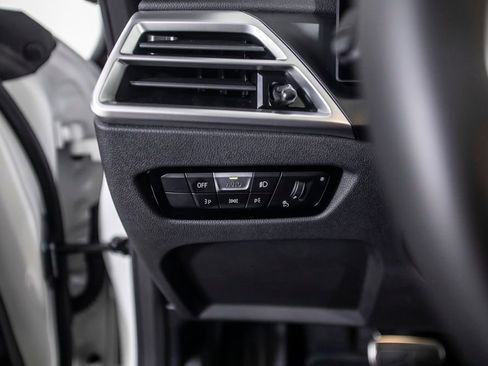 Used 2025 BMW 230i 230i w/ M Sport Package image 38