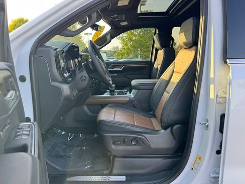 Used 2023 Chevrolet Silverado 1500 High Country w/ High Country Premium Package image 28