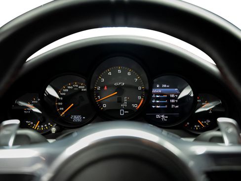 Used 2014 Porsche 911 GT3 RWD image 39