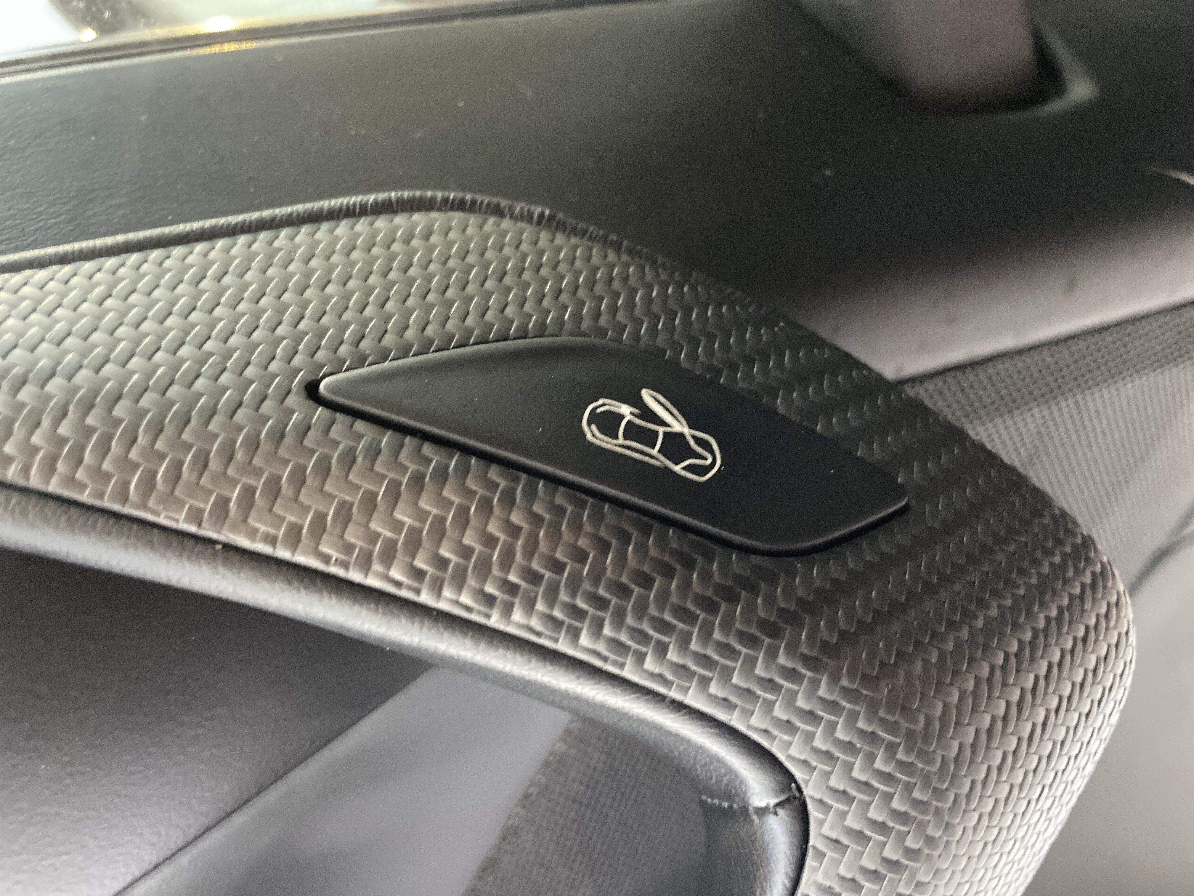 Used 2019 BMW i8 Coupe AWD/4WD image 17