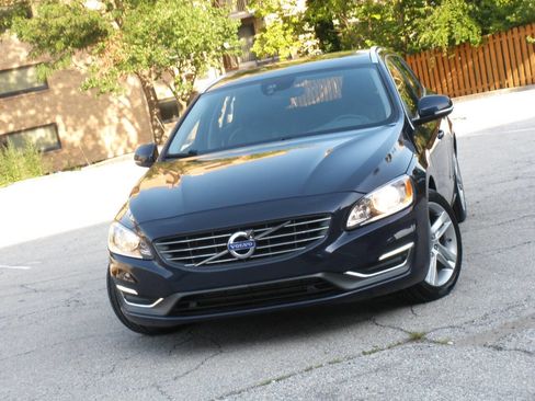 Used 2015 Volvo V60 T5 Premier image 7