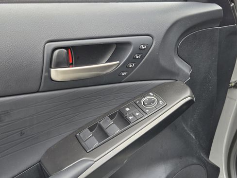 Used 2025 Lexus IS 350 F Sport RWD image 23