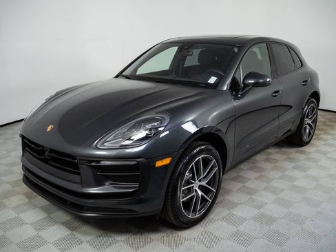 New 2026 Porsche Macan image 1
