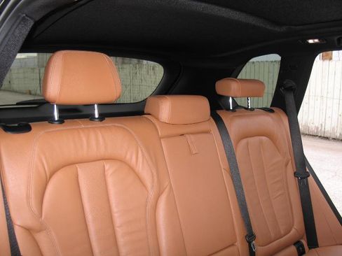 Used 2019 BMW X5 xDrive40i w/ Convenience Package image 27