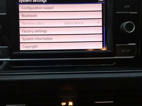 Used 2019 Volkswagen Jetta R-Line FWD image 19