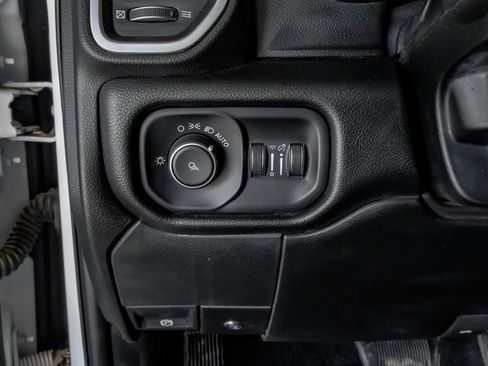 Used 2020 RAM 2500 Big Horn AWD/4WD image 26