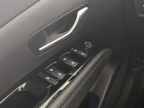 Certified 2022 Hyundai Tucson Limited FWD image 17