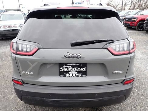 Used 2021 Jeep Cherokee Latitude Plus w/ Mopar Interior Package image 6