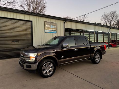Used 2018 Ford F150 King Ranch w/ Equipment Group 601A Luxury image 3