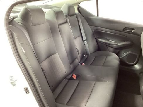 Used 2025 Nissan Altima 2.5 SV FWD image 17