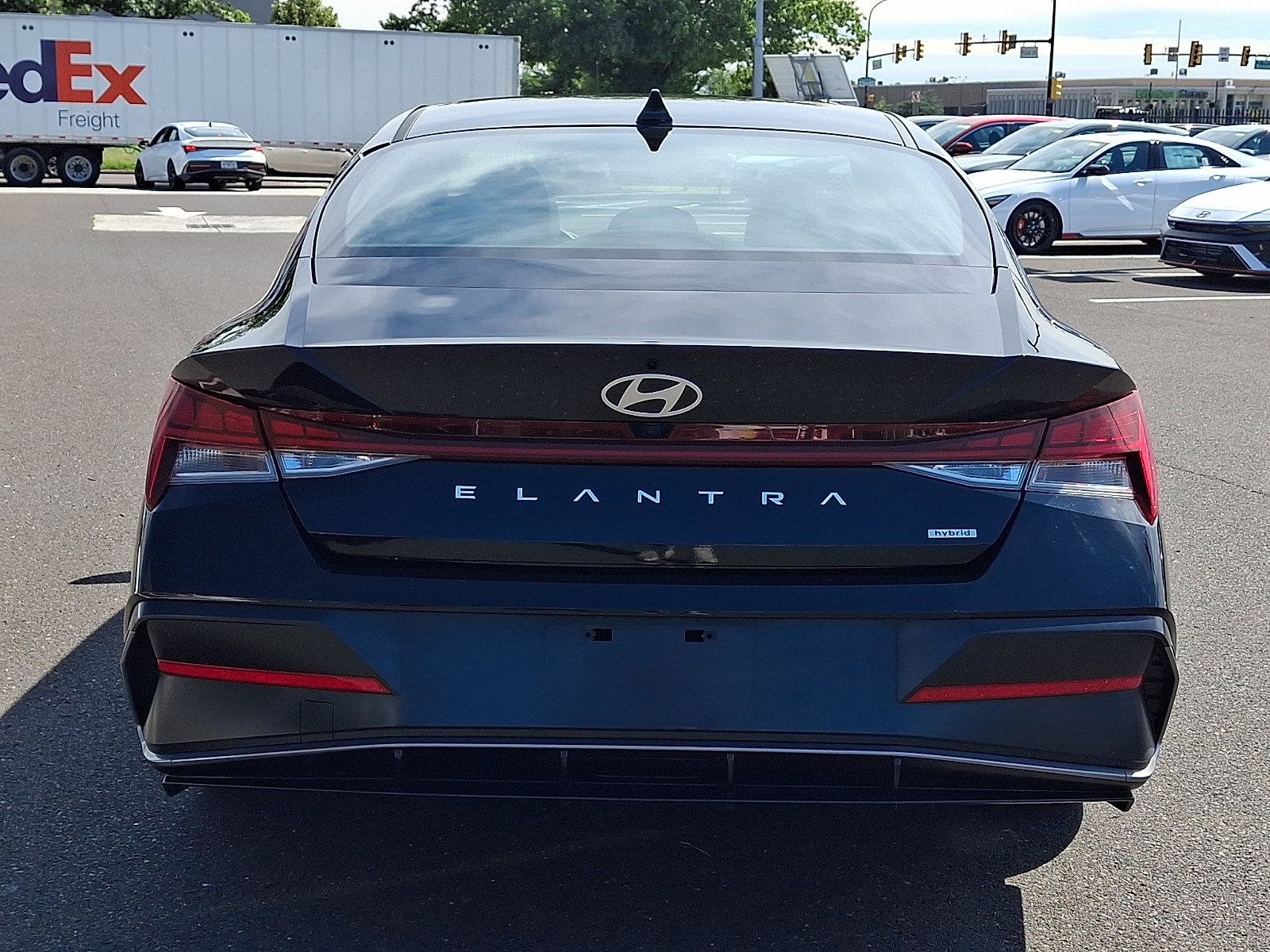 Certified 2025 Hyundai Elantra Limited FWD image 5