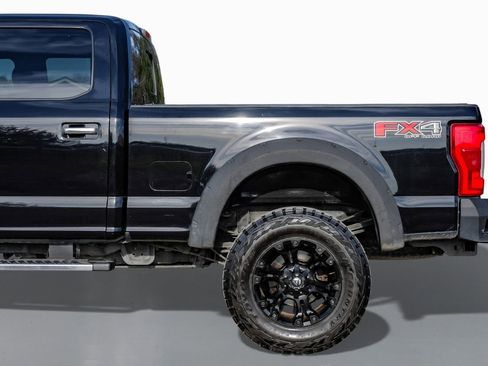 Used 2019 Ford F250 Lariat w/ Lariat Ultimate Package image 11