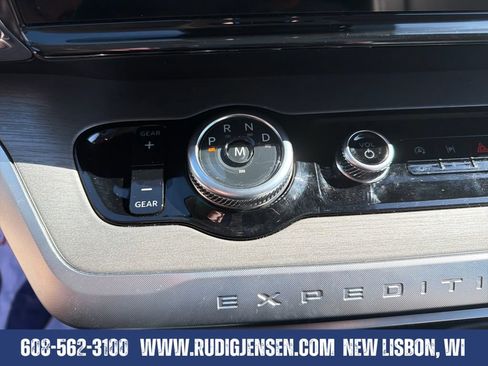 Used 2026 Ford Expedition Max Platinum AWD/4WD image 24