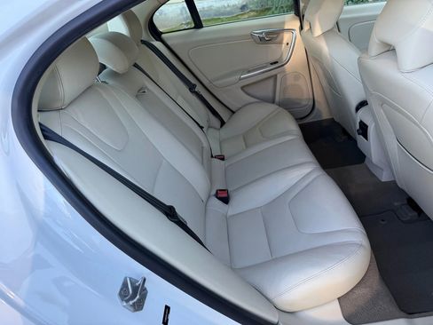 Used 2015 Volvo S60 T5 Premier image 19