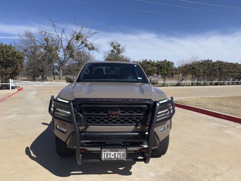 Used 2023 Nissan Frontier PRO-4X w/ Pro-4X Premium Package image 9