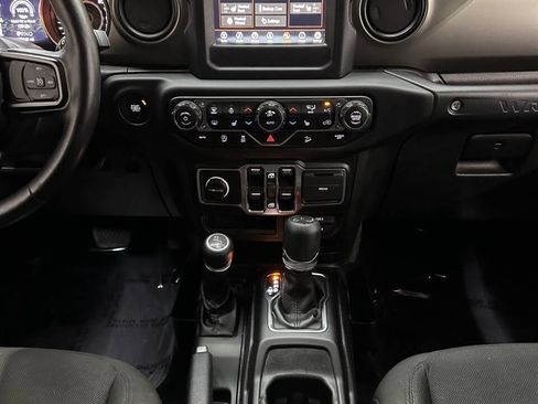 Used 2019 Jeep Wrangler Unlimited Sport S image 26