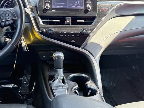 Used 2023 Toyota Camry SE FWD image 17