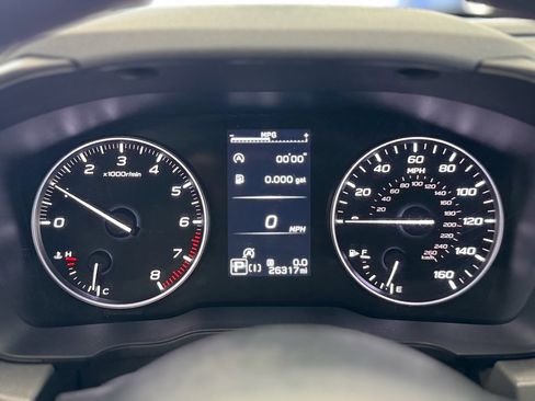 Used 2024 Subaru Crosstrek 2.0i Premium image 17