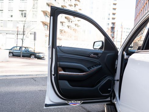 Used 2019 Chevrolet Tahoe Premier w/ Premier Plus Edition image 44