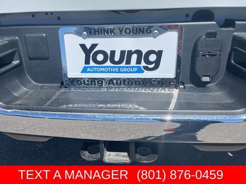 Used 2024 RAM 2500 Tradesman w/ Chrome Appearance Group AWD/4WD image 10