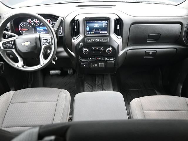 Used 2022 Chevrolet Silverado 2500 Custom w/ Custom Value Package AWD/4WD image 15