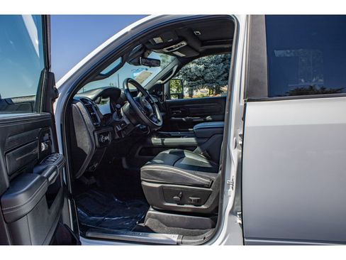 Used 2023 RAM 2500 Limited AWD/4WD image 28