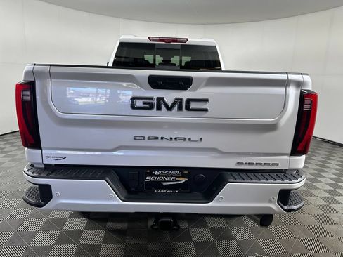 Used 2025 GMC Sierra 2500 Denali Ultimate AWD/4WD image 4