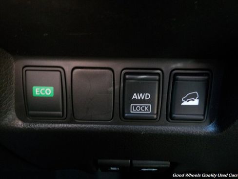 Used 2015 Nissan Rogue SL AWD/4WD image 23
