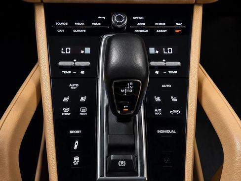 Used 2019 Porsche Cayenne S AWD/4WD image 50