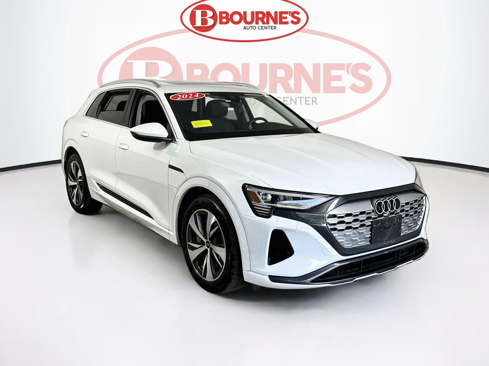 Used 2024 Audi Q8 e-tron Premium AWD/4WD image 1