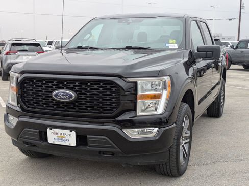 Used 2021 Ford F150 XL w/ STX Appearance Package image 7
