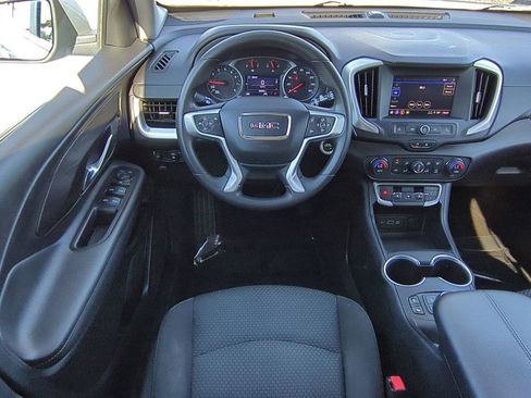 Used 2022 GMC Terrain SLE w/ Driver Convenience Package image 16