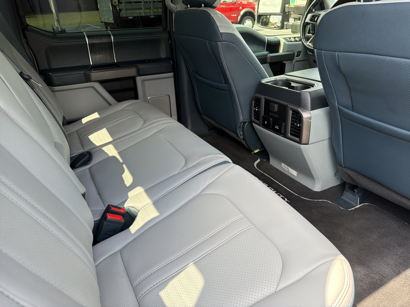 Used 2022 Ford F350 Limited AWD/4WD image 16
