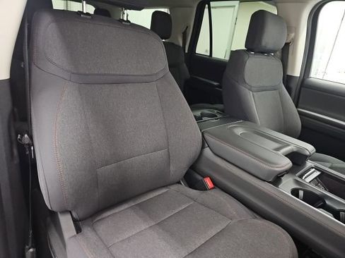 Used 2025 Ford Expedition Max Active image 13