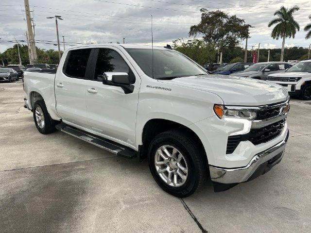Used 2024 Chevrolet Silverado 1500 LT RWD image 16