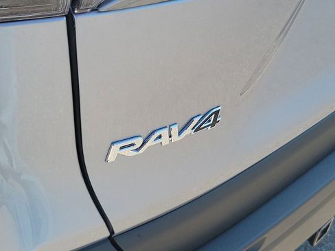 Certified 2023 Toyota RAV4 XLE w/ Convenience Package image 9