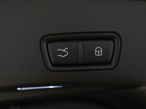 New 2025 Maserati Grecale Modena image 11