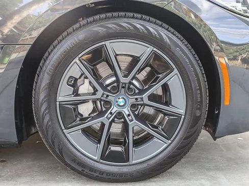 Used 2022 BMW i4 eDrive40 image 10