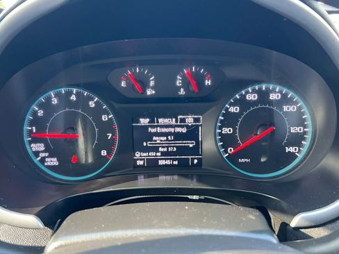 Used 2023 Chevrolet Malibu LT FWD image 16