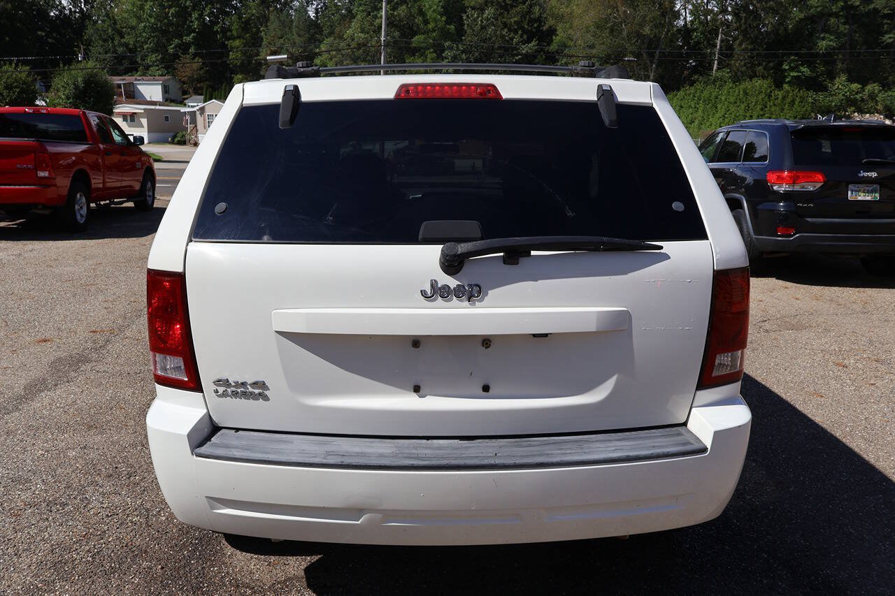 Used 2010 Jeep Grand Cherokee Laredo AWD/4WD image 7