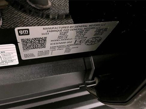 Used 2023 GMC Yukon Denali w/ LPO, Floor Liner Package image 38