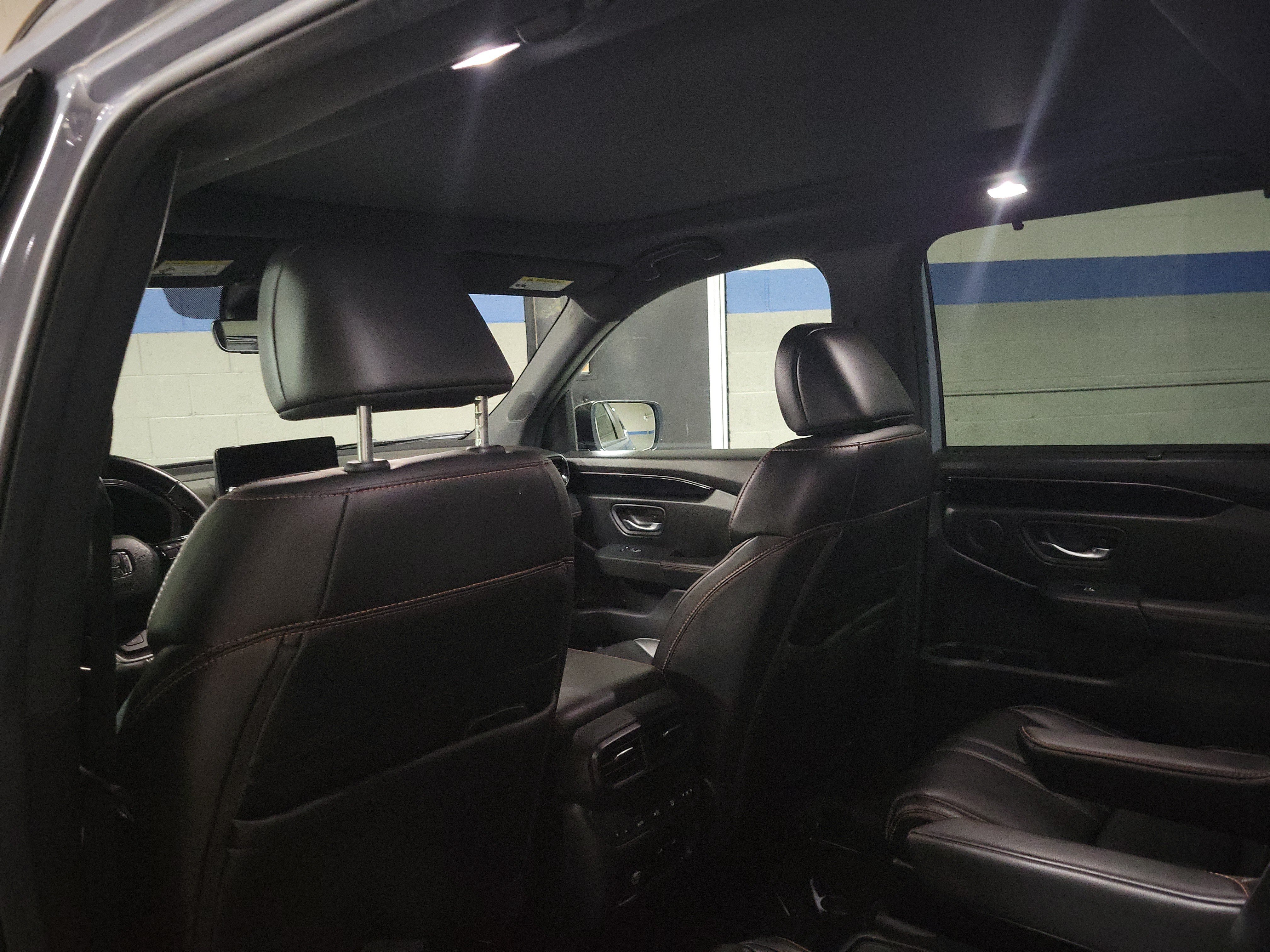Used 2025 Honda Pilot TrailSport image 16