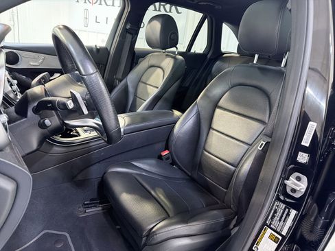 Used 2022 Mercedes-Benz GLC 300 image 10