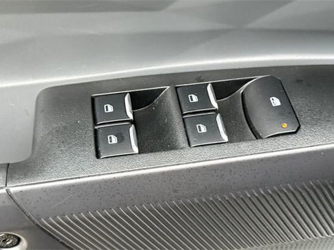 Used 2024 Ford Maverick XL image 12